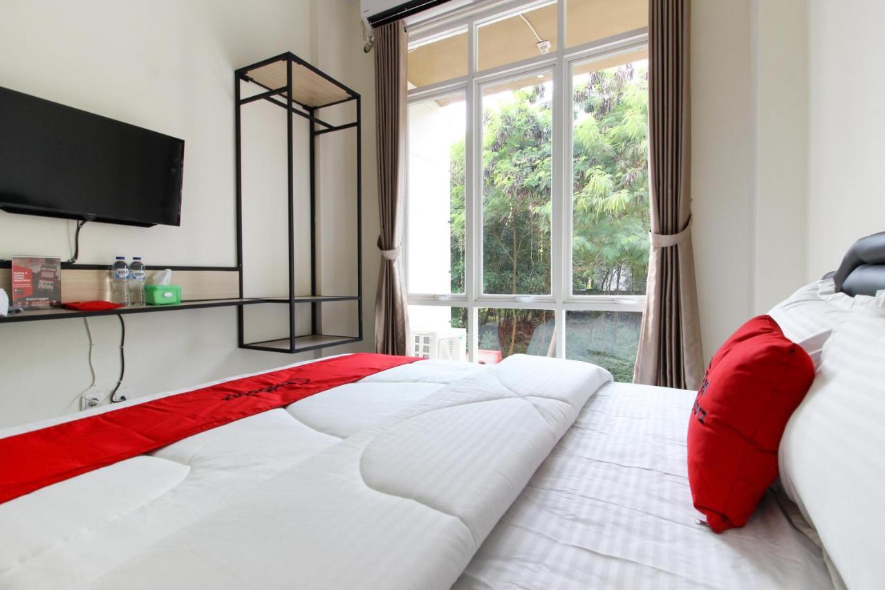 Reddoorz Near Jogja City Mall 3 Sleman  Buitenkant foto